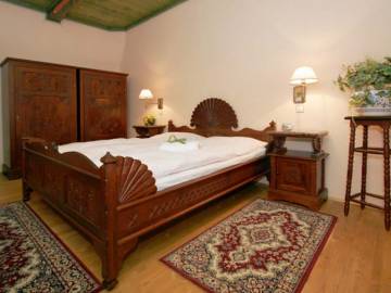 phoca_thumb_l_jurkovicuv_dum_036